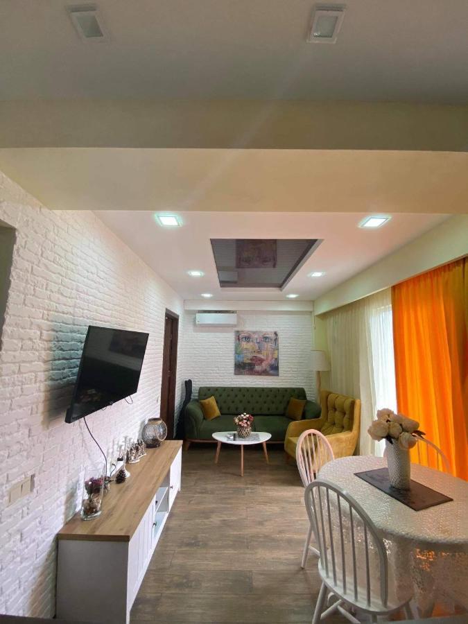 Apartament Victoria Leilighet Tbilisi Eksteriør bilde