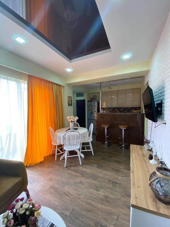 Apartament Victoria Leilighet Tbilisi Eksteriør bilde